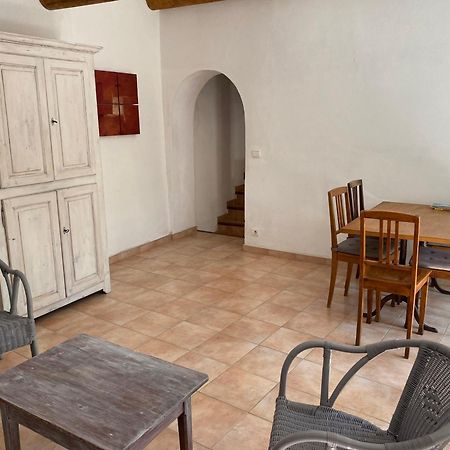 Mas De Taumassou Apartman Carsan Kültér fotó